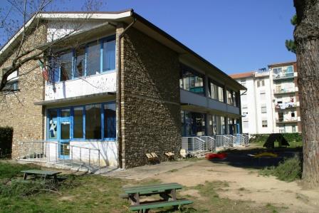 la facciata della scuola dell'infanzia Cilianuzzo